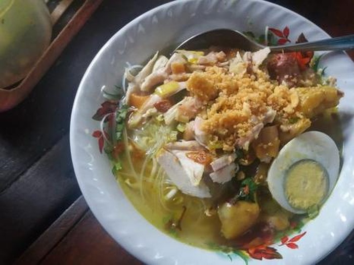 20 Soto Lamongan yang Hangat dan Segar Ada di Sini