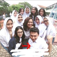 Keanu AngeloPotret jadul Keanu juga sering bikin pangling follower. Cukup banyak ditemukan foto-fotonya saat masih SMA. Berbeda dengan penampilannya sekarang yang lebih sering berambut panjang, begini wujudnya saat tampil rapi berseragam. Foto: Instagram