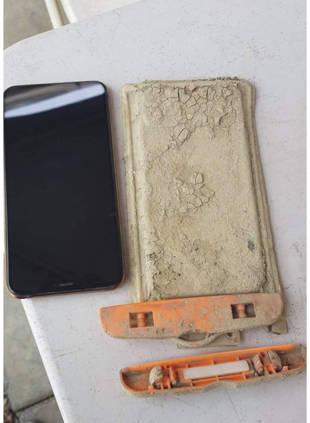 iPhone 11 Chen Yj