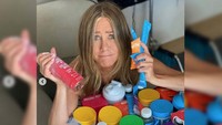 Beberapa selebriti Hollywood ternyata gemar menjalankan puasa atau menjaga pola makan dengan rentang waktu. Dok. Instagram/jenniferaniston
