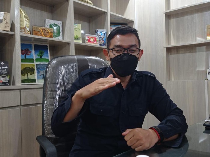 Kabag Humas Pemkot Surabaya Febriadhitya Prajatara