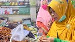 Suasana Pasar Kurma di Tanah Abang, Ada Kurma Ajwa Rp 300 Ribu per Kg!