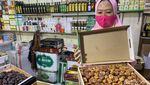 Suasana Pasar Kurma di Tanah Abang, Ada Kurma Ajwa Rp 300 Ribu per Kg!