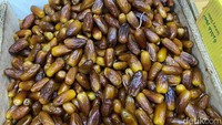 Sementara kurma tunisia basah dijual lebih murah. Harganya sekitar Rp 80 ribu per kilo gram. Foto: detikfood