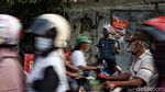 Foto: Warga Membludak di Pasar Takjil Ramadhan Koja