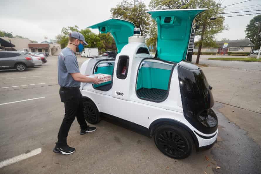 Mobil otonom domino's dan nuro