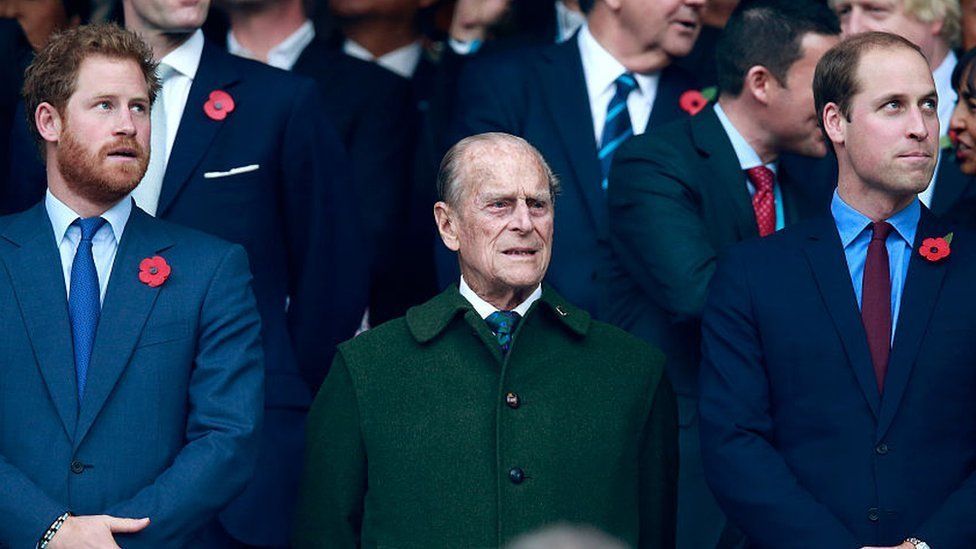 Pangeran Philip digambarkan cucunya Pangeran William dan Harry sebagai sosok 'yang luar biasa' juga 'hangat dan jenaka'