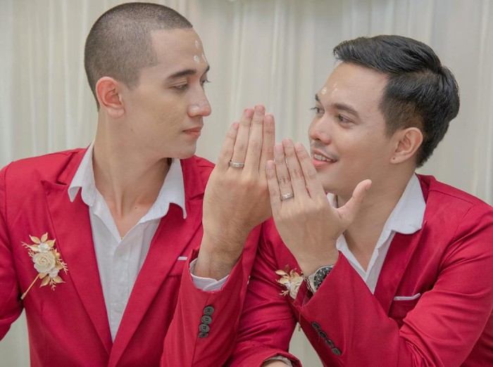 Pasangan Gay Thailand Bas dan Smile Pasangan Gay Thailand Bas dan Smile