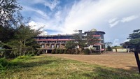 Penampakan vila dan bangunan terbengkalai di Lokasi proyek Bukit Algoritma