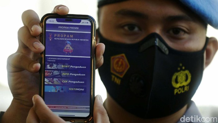 Kapolri Jenderal Pol Listyo Sigit Prabowo meluncurkan aplikasi Propam Presisi. Aplikasi ini tindak lanjut dari aplikasi Dumas Presisi yang melayani pengaduan masyarakat terkait kinerja anggota polisi.