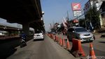 Foto Proyek Pelebaran Jembatan Kali Cakung yang Tak Kunjung Rampung