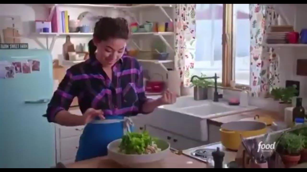 Food Blogger Bikin Salad dari Popcorn, Netizen: Ini Kriminal!