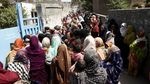Semangat Berbagi Untuk Warga Pakistan di Bulan Ramadhan Semangat Berbagi Untuk Warga Pakistan di Bulan Ramadhan