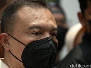Pimpinan DPR: Jangan Malu Segera Minta Tolong Vaksin dari Negara Luar