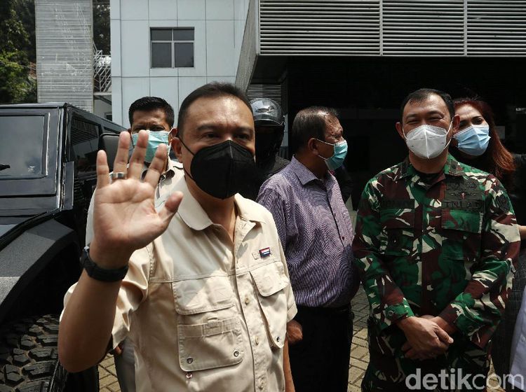 Anggota DPR Ramai-ramai Suntik Vaksin Nusantara