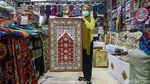 Bangkitnya Penjualan Sajadah di Pasar Tanah Abang