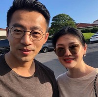 Bintang drama Meteor Garden Barbie Hsu kerap memamerkan kemesraan dengan suaminya pengusaha Wang Xiaofei di media sosialnya. Namun, baru-baru ini sang suami membuat skandal dengan menggoda wanita lain di media sosialnya. Foto: Instagram