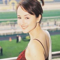 Kisah pilu hidup Belinda Hamnett pun jadi perbincangan netizen. Di 2015, Belinda sempat kembali ke televisi tapi dikritik penonton karena bentuk hidungnya yang bengkok karena jatuh dari kamar mandi. Di 2016, ia juga pernah mengaku dirinya menderita anoreksia. Foto: Instagram @ladybelindahon