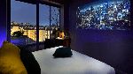 Bukan Bioskop, Ini Kamar Hotel