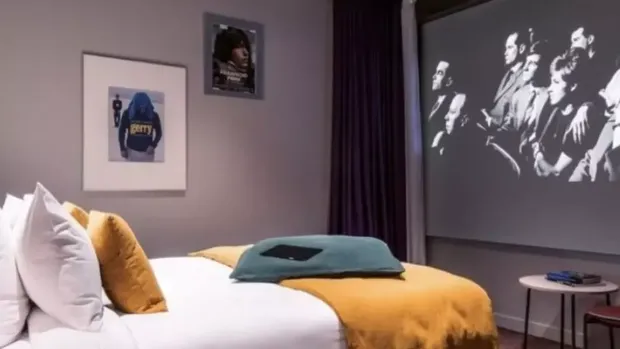 Bioskop dalam hotel