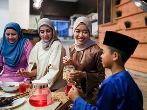 Anjuran Berbukalah dengan yang Manis Bukan Berasal dari Sunnah Nabi Muhammad SAW