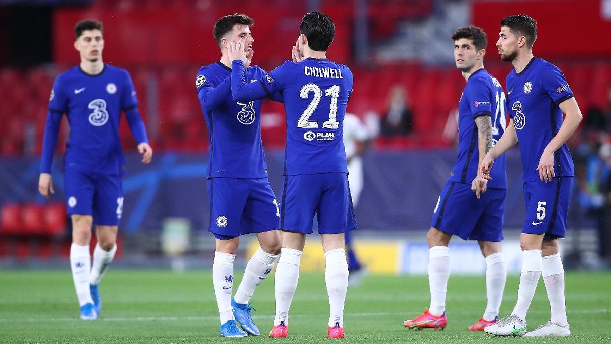 Chelsea masih sangat belum aman di posisi empat besar Liga Inggris. (Foto: Fran Santiago/Getty Images)