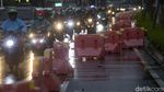 Duh Pembatas Jalur Sepeda di Jalan Sudirman Berantakan