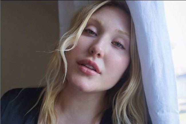 Menurutnya, bentuk tubuh semua wanita indah, dalam ukuran apapun termasuk plus-size. Foto: Instagram/@hhasselhoff