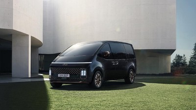 Mirip Pesawat Luar Angkasa, Ini Penampakan MPV Hyundai Staria