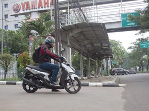 5 Cara Berkendara Motor Biar Hemat Bensin