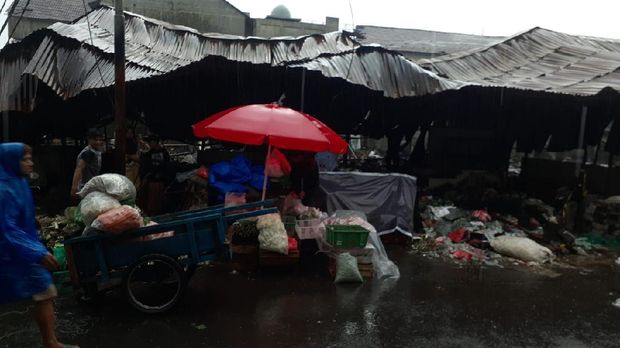 Konidisi Pasar Kambing, Tanah Abang usai sepekan terbakar. Konidisi Pasar Kambing, Tanah Abang usai sepekan terbakar.