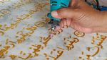 Melihat Mushaf Alquran dari Marmer di Masjid Al Muhtaram Kajen