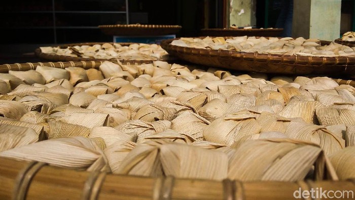 Wajit Cililin jadi salah satu panganan yang paling sohor dari Jawa Barat. Wajit yang berasal dari daerah Cililin, di Kabupaten Bandung Barat, merupakan makanan untuk kaum menak saat zaman penjajahan Belanda dulu.