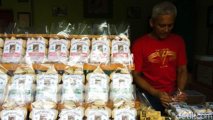 Wajit Cililin jadi salah satu panganan yang paling sohor dari Jawa Barat. Wajit yang berasal dari daerah Cililin, di Kabupaten Bandung Barat, merupakan makanan untuk kaum menak saat zaman penjajahan Belanda dulu.