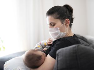 Busui Harus Tahu! 7 Makanan Penyebab Alergi ASI pada Bayi