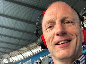 Peter Drury, Sang Dewa Puisi Komentator Sepakbola