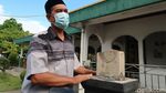 Potret Jam Bancet di Masjid Bantul Sebagai Penanda Salat