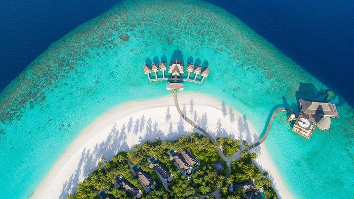 Tak hanya keindahan laut Maldives yang bisa dinikmati. Pesona langit dengan gemerlap bintangnya dapat dilihat lewat teleskop terkuat di Samudera Hindia.