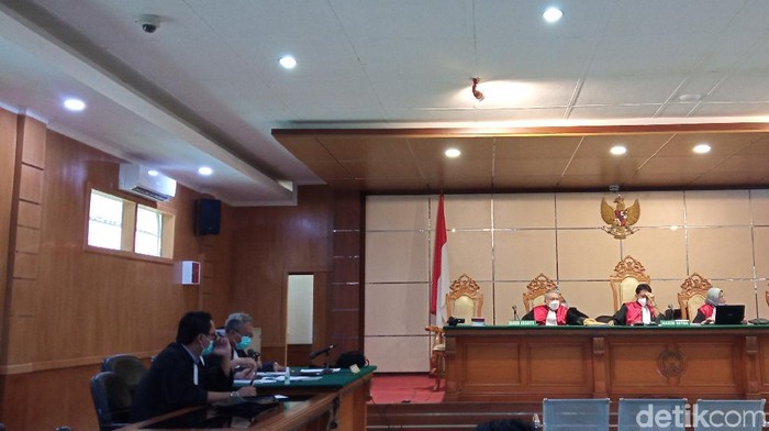 Sidang kasus suap eks Anggota DPRD Jabar.
