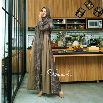 Koleksi long dress dari Zyskuxena.