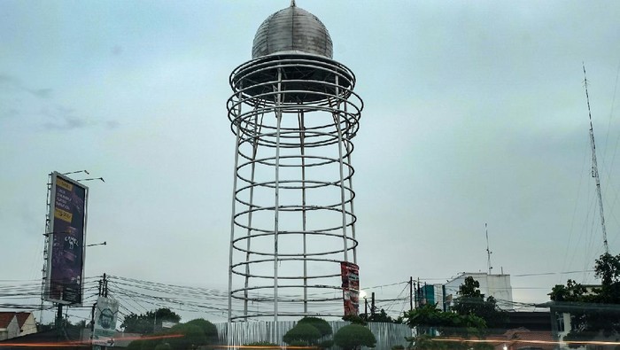 Tugu Pamulang Ditutup Seng Tugu Pamulang Ditutup Seng