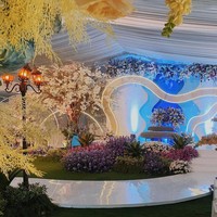 Wolipop telah menghubungi Miky Setiawan, pemilik vendor dekorasi Raindropsdeco. Ia merasa senang karena video yang ia unggah bisa viral di TikTok. Seneng banget and Im so proud of my team. Itu acara nikah di rumah pada 4 April 2021 di daerah Surabaya Selatan tepatnya di Waru, ungkap Miky, Senin (12/4/2021). Foto: Dok.Instagram @raindropsdeco.