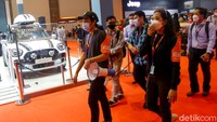 Satgas COVID-19 tersebut mengingatkan para pengunjung untuk selalu menerapkan protokol kesehatan.
