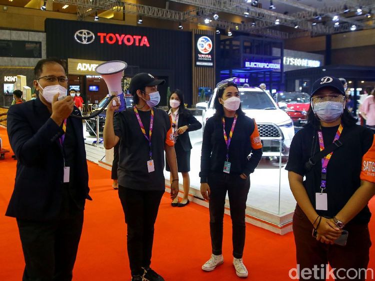 Aksi Satgas COVID-19 Wara-wiri Patroli di IIMS Hybrid 2021