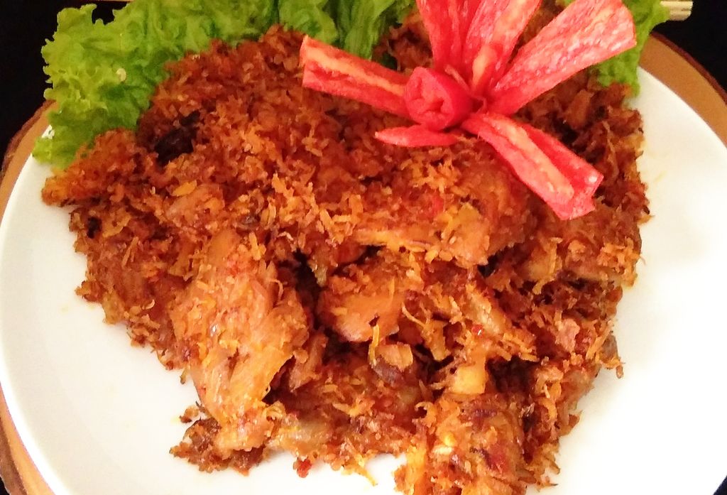 Ayam Serundeng Pedas