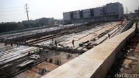 Luas keseluruhan depo LRT ini adalah 12,22 hektare, yang terdiri dari akses depo seluas 1,7 hektare dan area depo seluas 10,52 hektare.