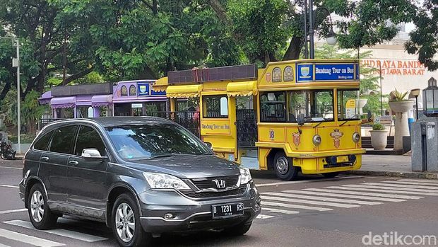 Bus wisata di Bandung