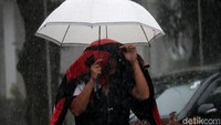 Hujan deras disertai petir juga melanda Batununggal, Lengkong, Cibeunying Kidul, Kiaracondong, Bandung Kulon, Gedebage, Bojongloa Kidul, Cibeunying Kaler, Antapani, Buahbatu, Rancasari, Arcamanik, Ujung Berung, Panyileukan, Cinambo, Mandalajati.