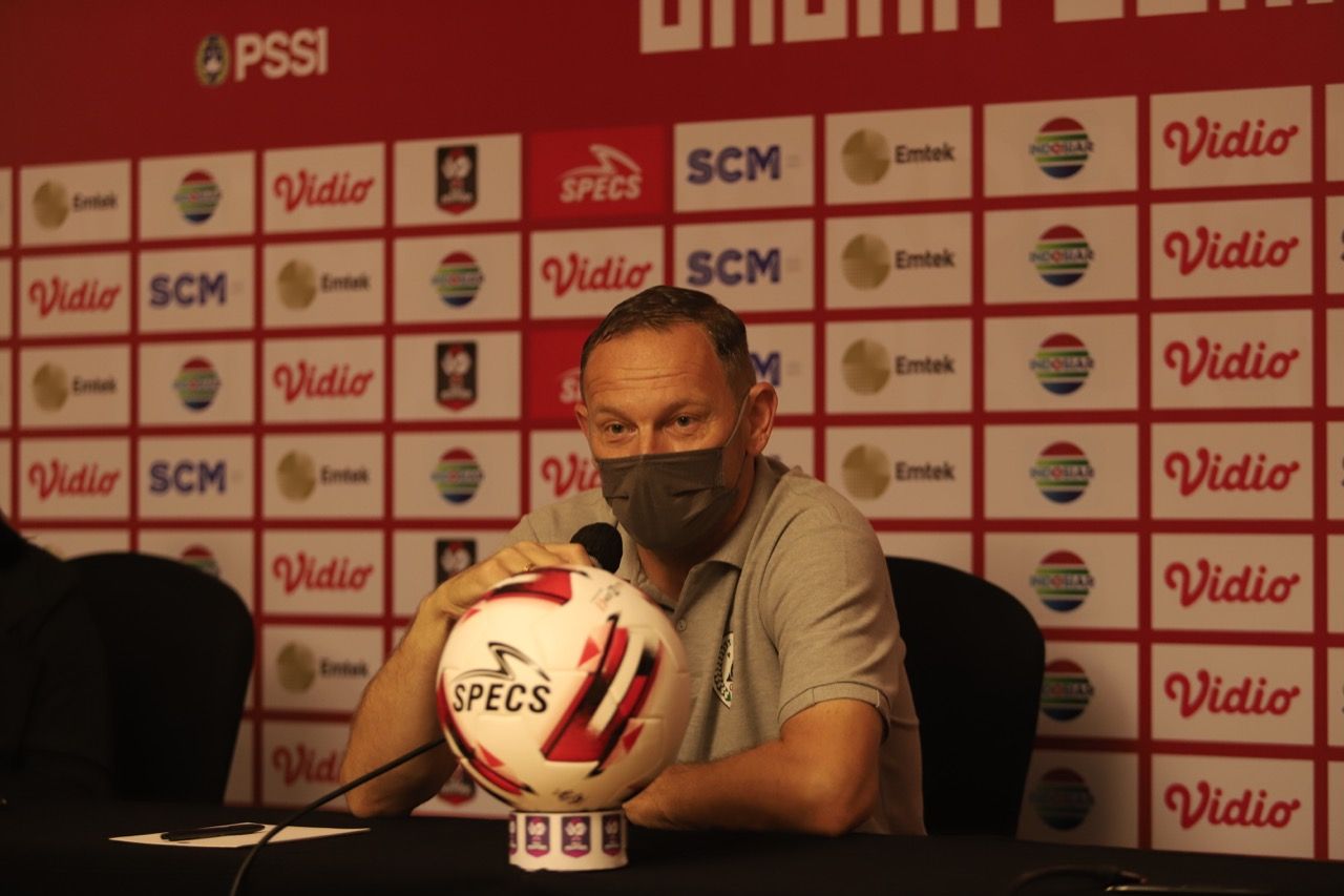 Pelatih Kepala PSS, Dejan Antonic dalam pre match press conference Piala Menpora di Sleman pada Kamis (15/4/2021)