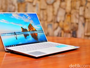 Review Dell Inspiron 14 7000, Asyik untuk Teman Kerja Online
